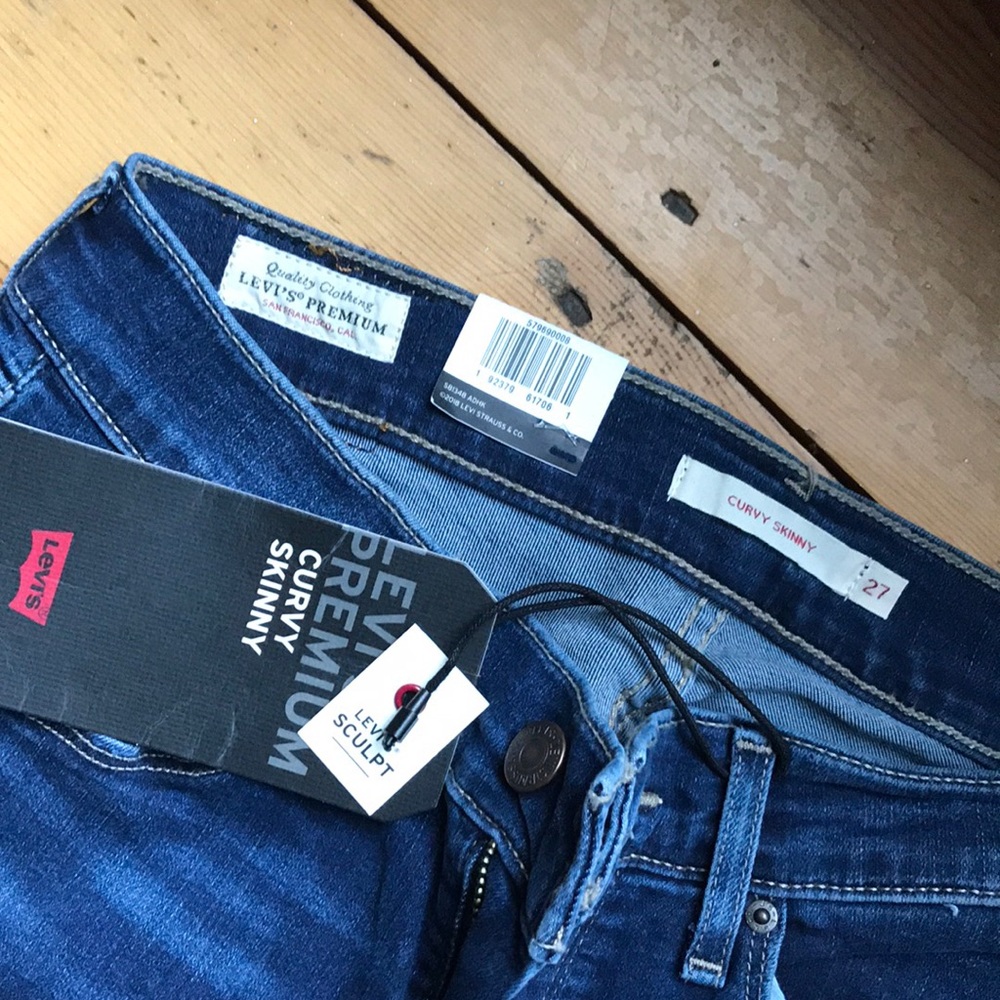 COPY - Levi Jeans - Picture 2 of 2